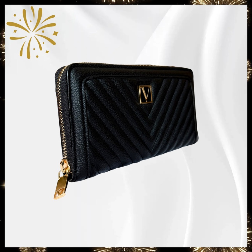 🆕 Victoria's Secret Black Quilted Zip Wallet Clutch - Picture 2 of 6